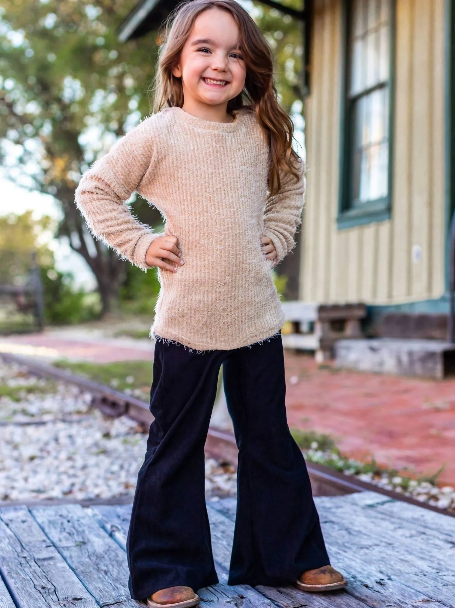 Girl's In The Dark Of Night Flare Pants In Black