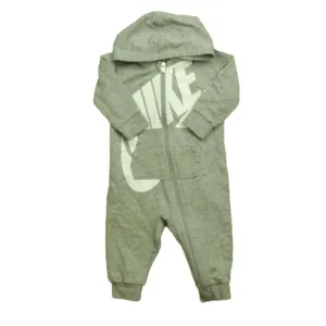Nike Boys Gray Long Sleeve Outfit